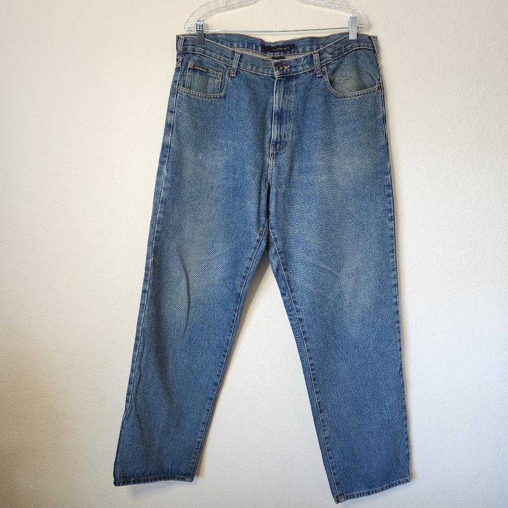 Men's Calvin Klein Medium Wash Relaxed Fit Jeans Size 38x32